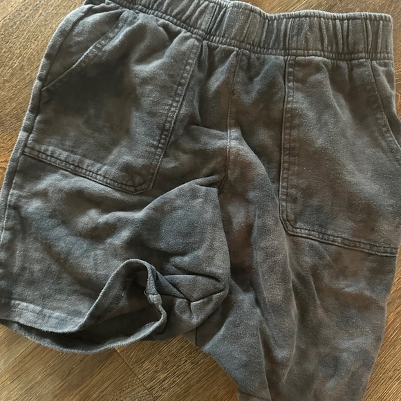 Trendy boy Summer 2 piece outfit sz7 - Picture 2 of 4